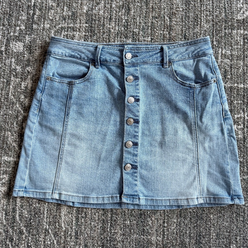 American Eagle Short Denim Skirt